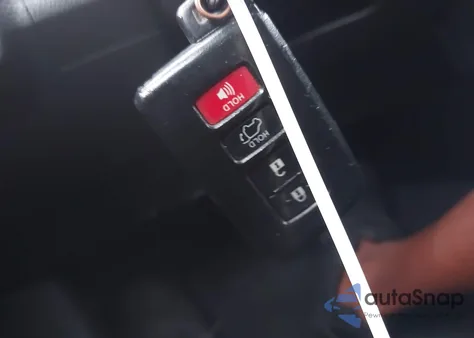 2015 Toyota Rav4 Limited z USA, uszkodzony, nr VIN 2T3YFREV4FW212303